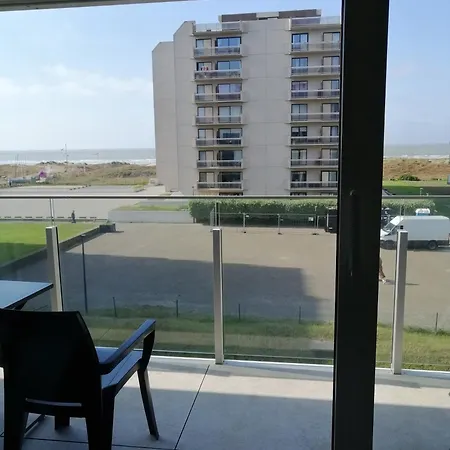 Zee En Apartment