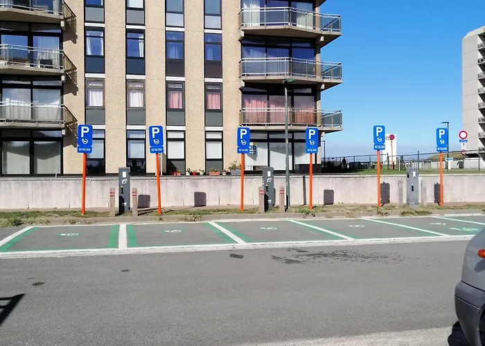 Zee En Apartment De Panne